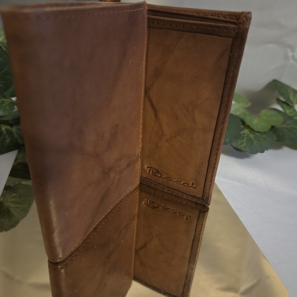 Bocci Genuine Leather Men’s Trifold Wallet Brown Handcrafted Classic